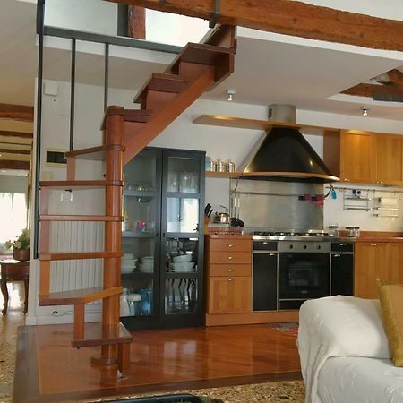 Ca Rugarialto Apartment เวนิส ภายนอก รูปภาพ